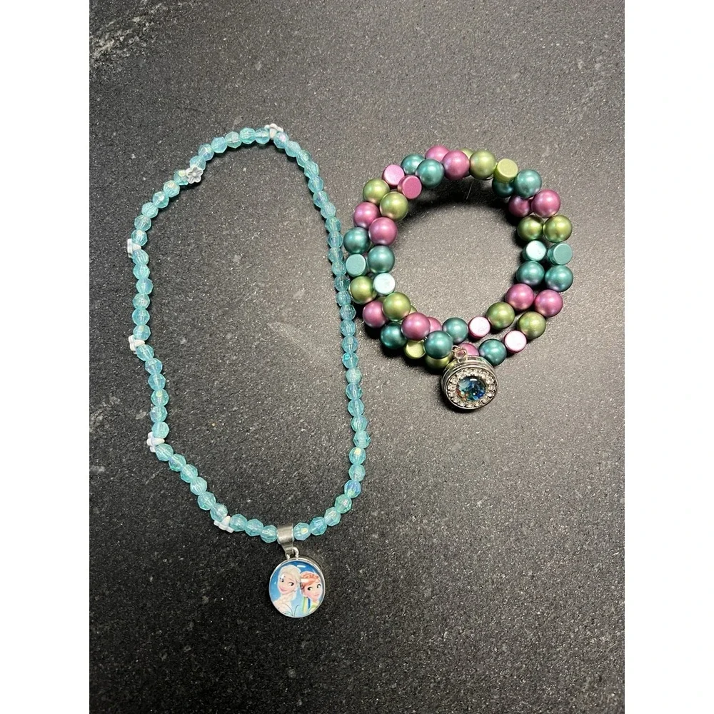 Girls Jewelry Lot 13pc Beaded‎ Necklaces Bracelets Hello Kitty Frozen)